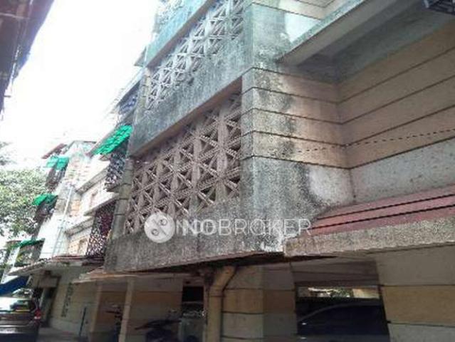 1 RK Flat In Kgn Palace for Rent In Bandra West