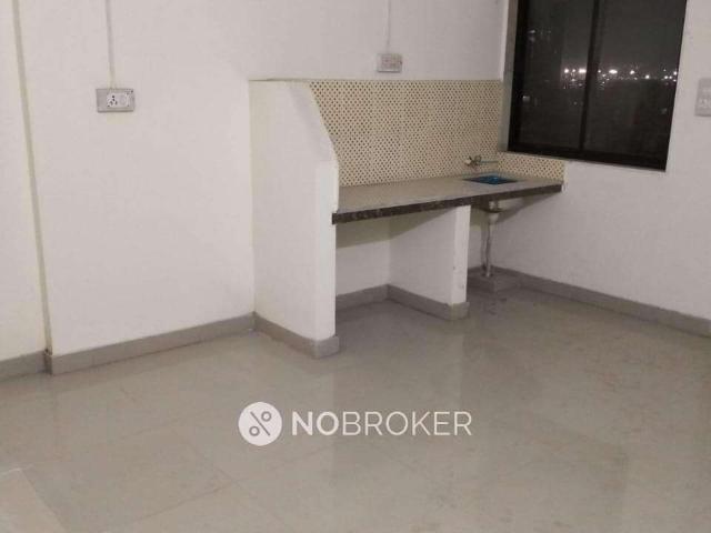1 RK Flat In Khandwala Compound For Sale In Santacruz East