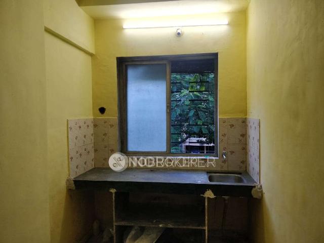 1 RK Flat In Om Jai Ambe Society for Rent In Andheri West