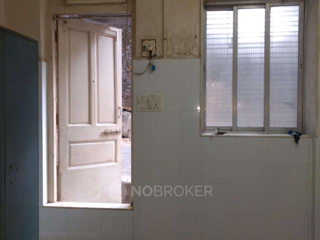 1 RK Flat In Lakshmi Mahal For Sale In Cumballa Hill