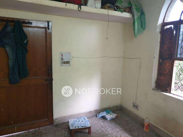 1 RK Flat In Noida Sector 12 for Rent In Sector 12