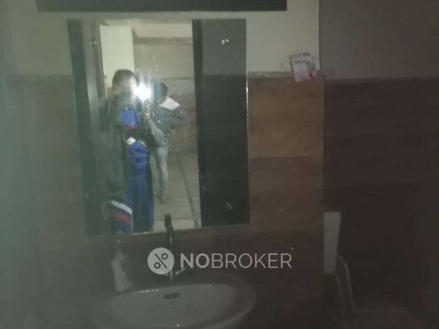 1 RK Flat In Sb for Rent In Guru Nanak Pura