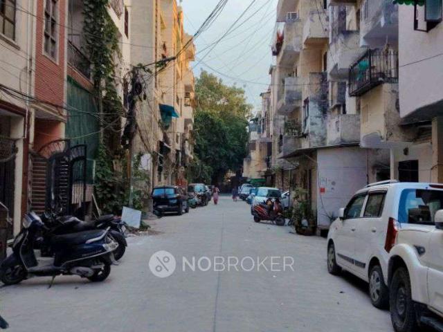 1 RK Flat In Shivaji Enclave For Sale In Tagore Garden Extension