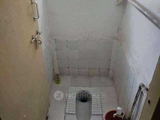 1 RK Flat In Shree Swami Smartha Aparment for Rent In 885a