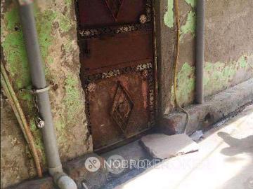 Flat for rent in Mayur County - Parking