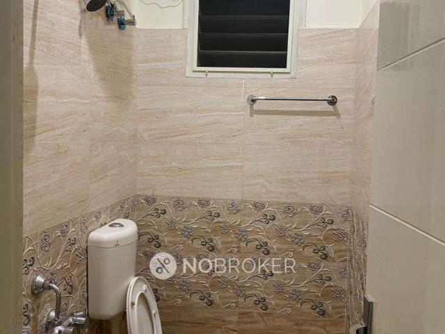 1 RK Flat In Stanadlone Building for Rent In J. P. Nagar
