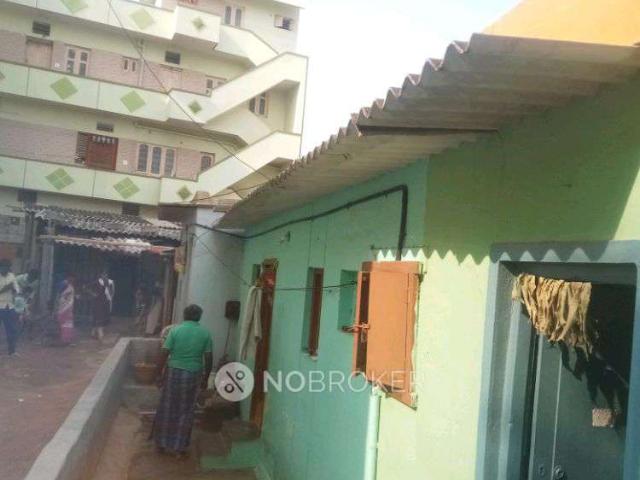 1 RK Flat In Standalone Building for Lease In Basaveshwar Nagar
