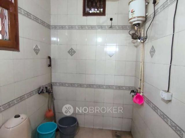 1 RK Flat In Standalone Building for Rent In Tagore Park