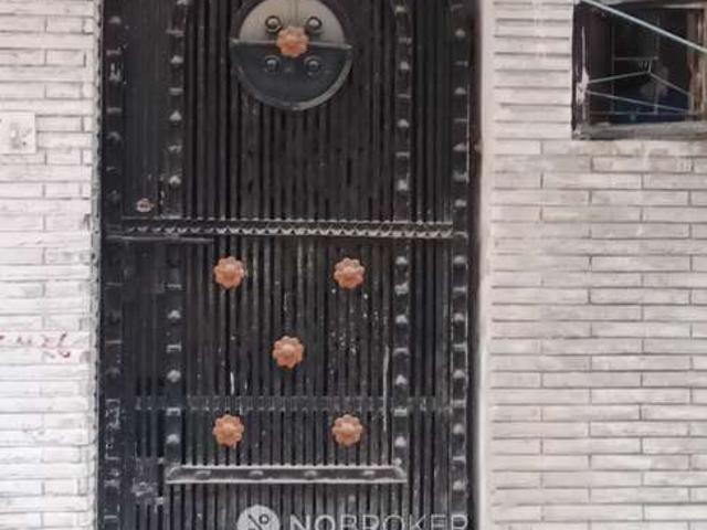 1 RK Flat In Standalone Building for Rent In Uttam Nager