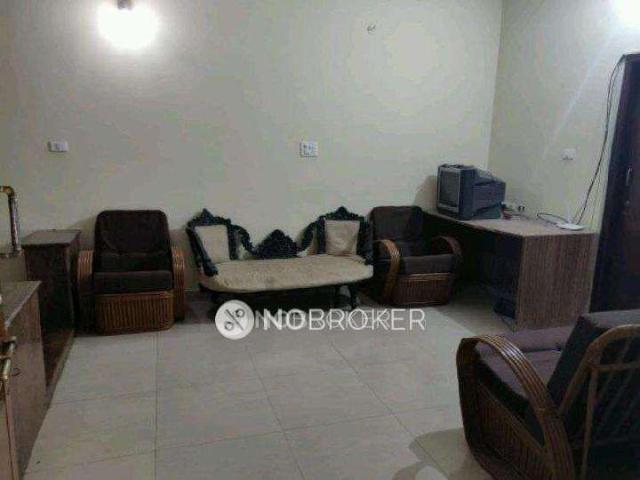 1 RK Flat In Standalone Building for Rent In Indiranagar