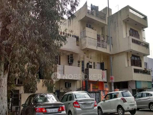 1 RK Flat In Standalone Building for Rent In Janakpuri