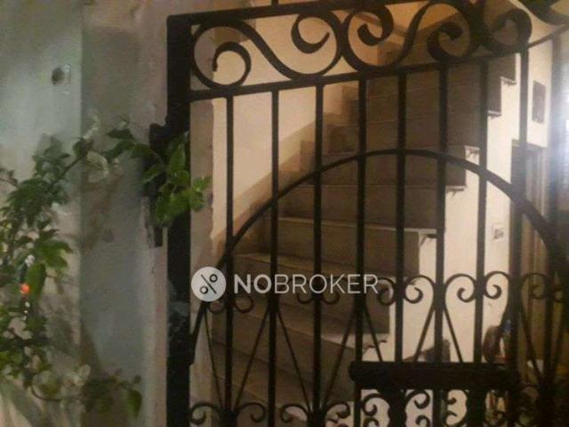 1 RK Flat In Standalone Building for Rent In Pitampura