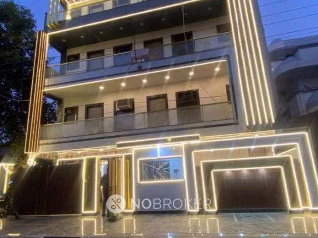 1 RK Flat In Standalone Building for Rent In Sector 21d