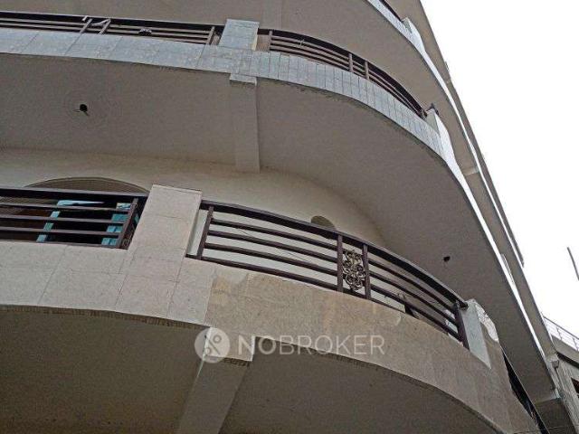 1 RK Flat In Standalone Building for Rent In Sector 37