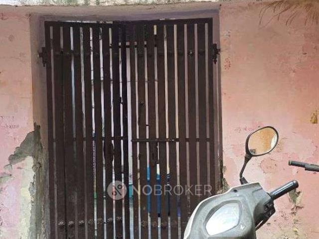 1 RK Flat In Standlone Building for Rent In Mukherjee Nagar