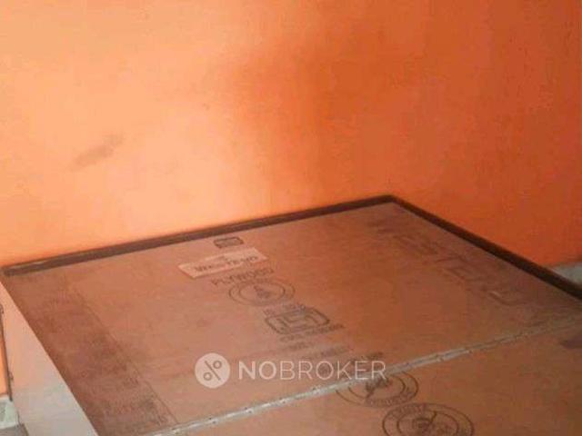 1 RK Flat In Standlone Building for Rent In Sector 3