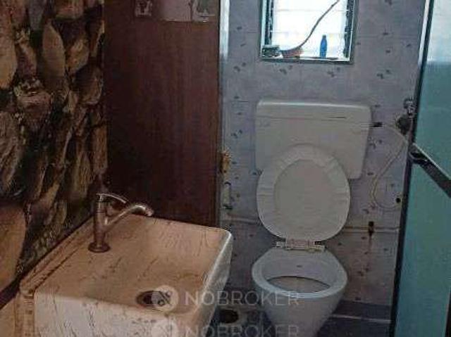 1 RK Flat In Room No. 18 3rd Floor Vinayak Chhaya Chs for Rent In Phadke Road