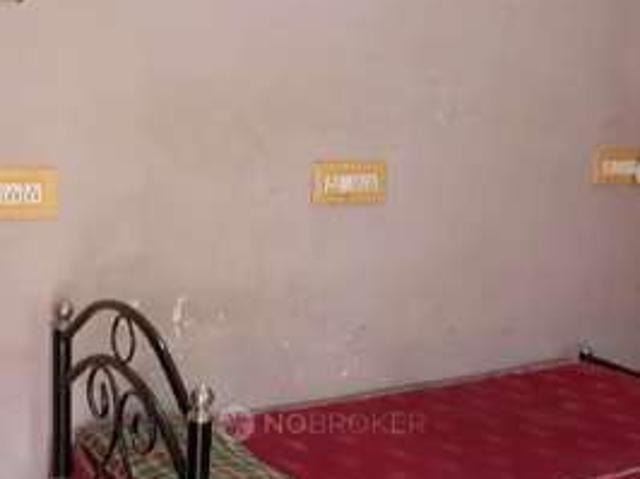 1 RK Flat In Vasantha Villa for Rent In 70a, Kumaran Kudil