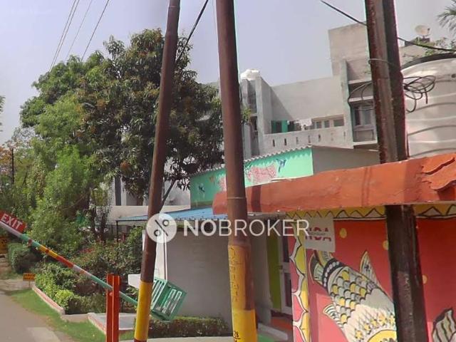 1 RK Flat In Yamuna Enclave for Rent In Sector 28