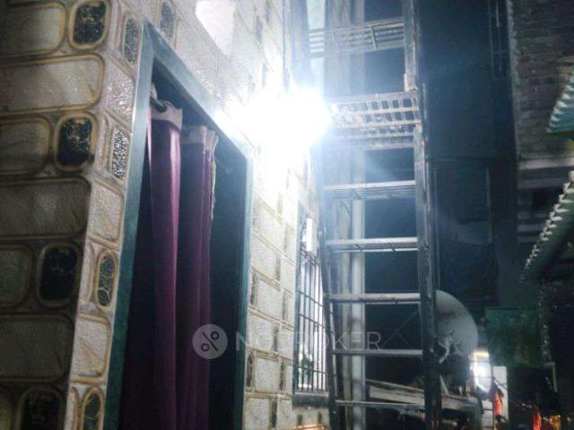 1 RK House For Sale In Malad West