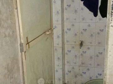 1 RK House For Sale In Dahisar East