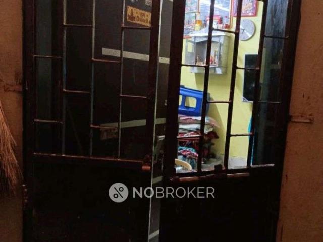 1 RK House For Sale In Kandivali East