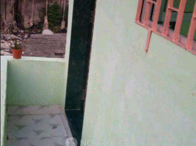 1 RK House For Sale In Kandivali East
