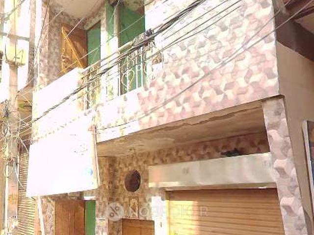 1 RK House For Sale In Kirari Suleman Nagar Village