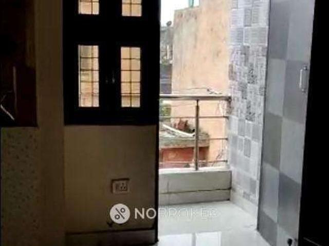 1 RK House For Sale In Laxmi Nagar