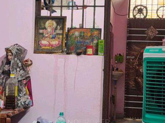 1 RK House For Sale In Trilokpuri