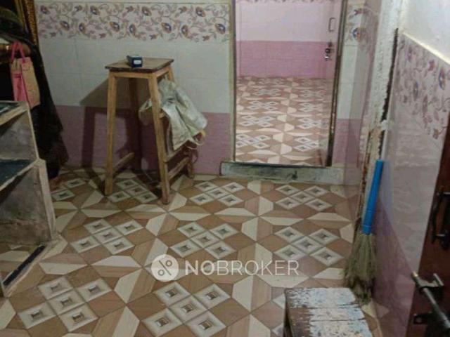1 RK House For Sale In Vile Parle East