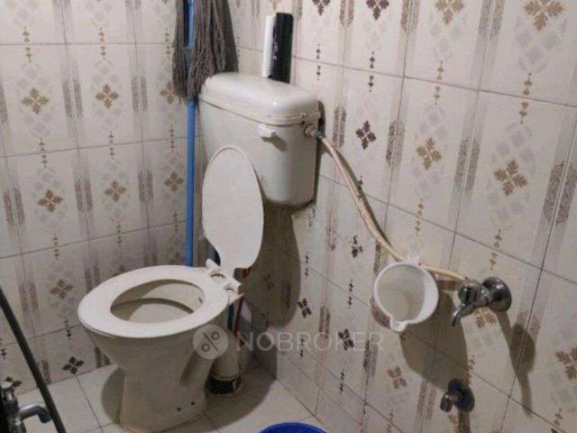 1 RK House For Sale In 90 Feet Road