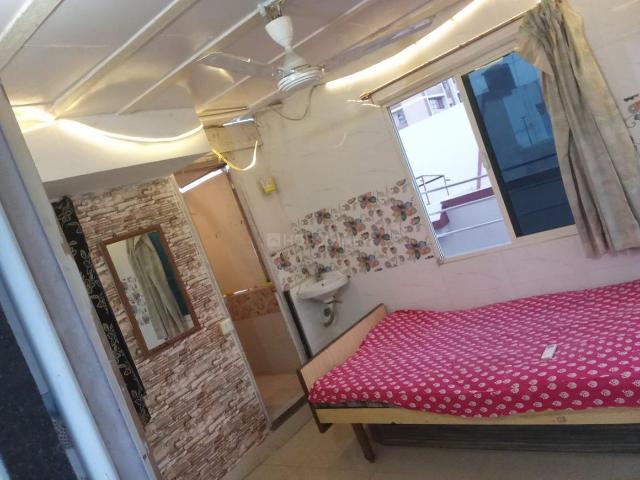 1 RK Independent Builder Floor in Ambawadi for rent Ahmedabad. The reference number is 18950984
