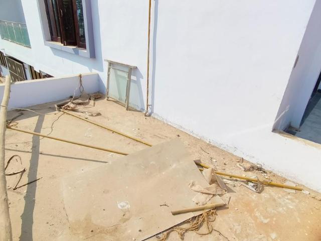 1 RK Independent Builder Floor in Awaleshpur for rent Varanasi. The reference number is 11228851