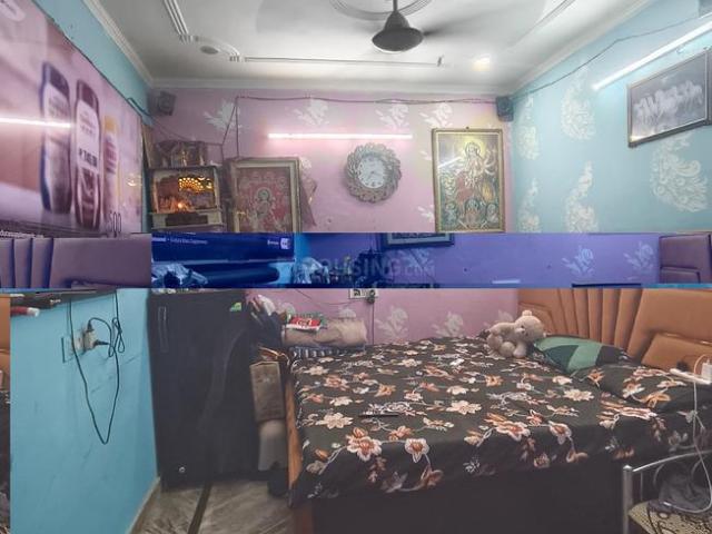 1 RK Independent Builder Floor in Dakshinpuri for resale New Delhi. The reference number is 20140338