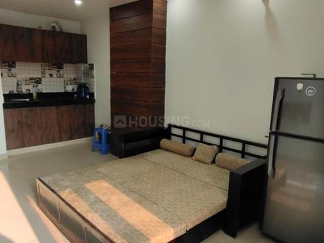 1 RK Independent Builder Floor in Freedom Fighters Enclave for rent New Delhi. The reference number is 20663522