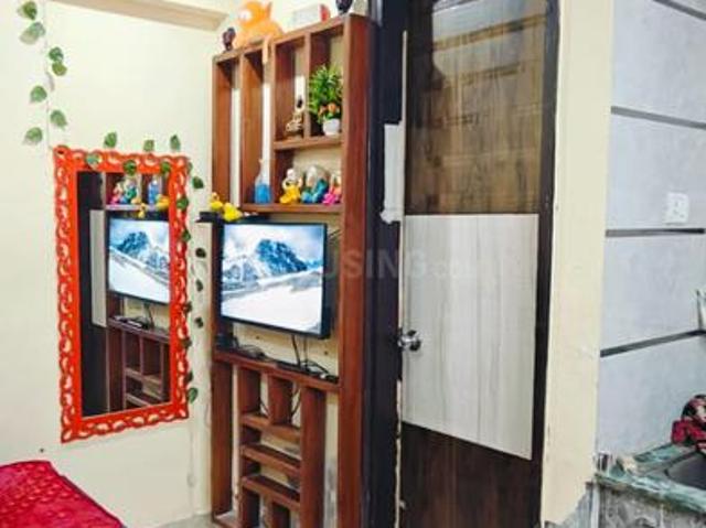 1 RK Independent Builder Floor in Freedom Fighters Enclave for rent New Delhi. The reference number is 20663719