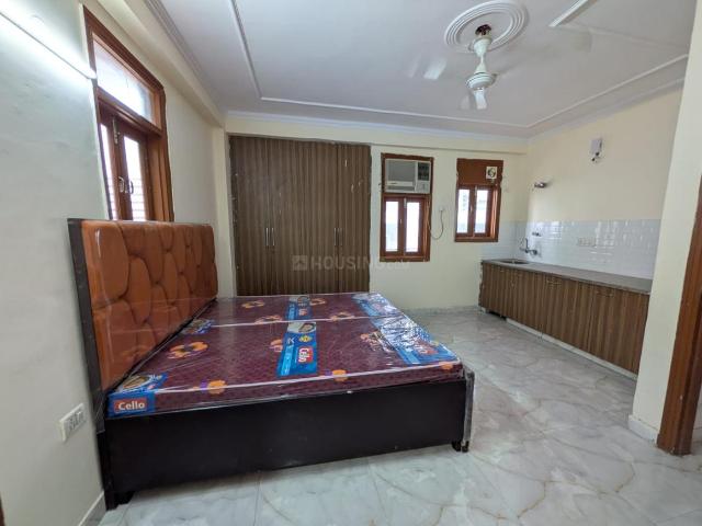 1 RK Independent Builder Floor in Freedom Fighters Enclave for rent New Delhi. The reference number is 21098134