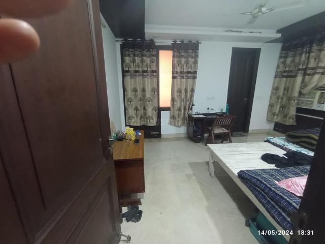 1 RK Independent Builder Floor in Kalkaji for rent New Delhi. The reference number is 14914789
