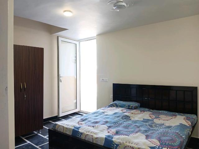 1 RK Independent Builder Floor in Kirti Nagar for rent New Delhi. The reference number is 15203377