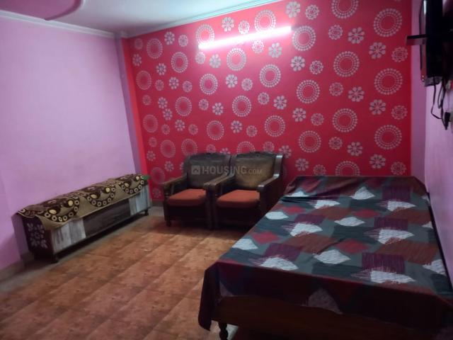 1 RK Independent Builder Floor in Krishna Nagar for rent New Delhi. The reference number is 14541228