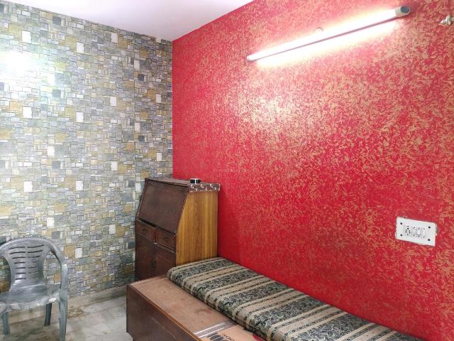 1 RK Independent Builder Floor in Hari Nagar for resale New Delhi. The reference number is 11762786