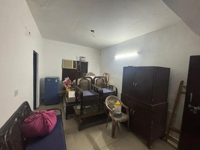 1 RK Independent Builder Floor in Janakpuri for rent New Delhi. The reference number is 18110980