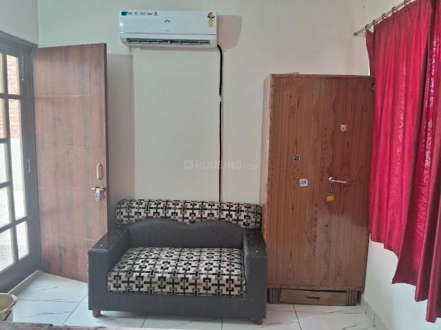 1 RK Independent Builder Floor in Model Town for rent Bathinda. The reference number is 17530291