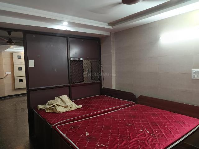 1 RK Independent Builder Floor in Model Town for rent New Delhi. The reference number is 20948157