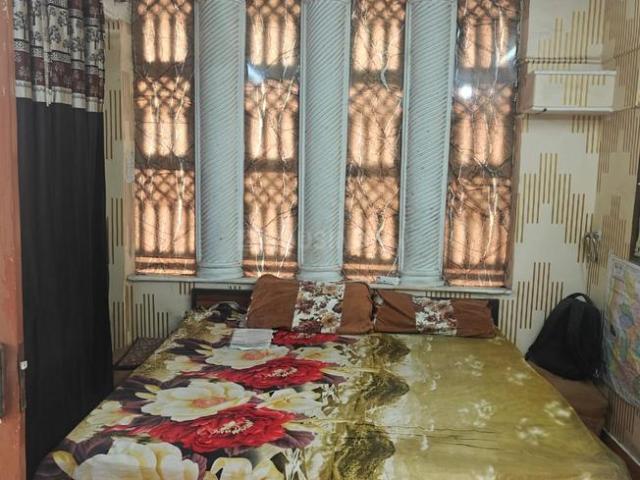 1 RK Independent Builder Floor in Model Town for rent New Delhi. The reference number is 20962273