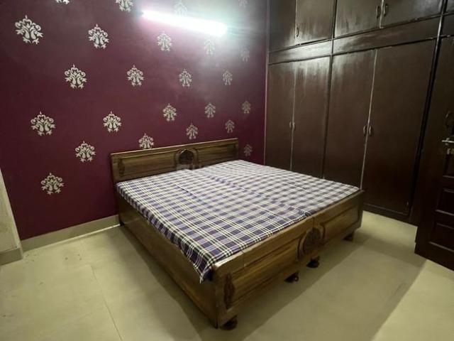 1 RK Independent Builder Floor in Model Town for rent New Delhi. The reference number is 21221984