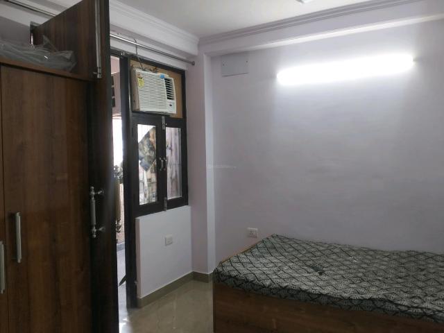 1 RK Independent Builder Floor in Mayur Vihar Phase 1 for rent New Delhi. The reference number is 19283369