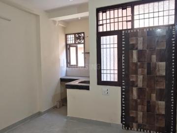 1 RK Independent Builder Floor in Mayur Vihar Phase 1 for rent New Delhi. The reference number is 20424828