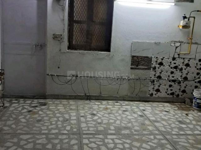 1 RK Independent Builder Floor in Mayur Vihar Phase 1 for rent New Delhi. The reference number is 21261856